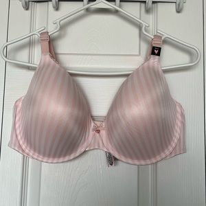 Victoria’s Secret Body by Victoria bra NET Size 38 DDD